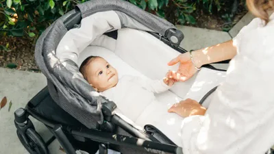 Bassinet V3 Owen UPPAbaby1